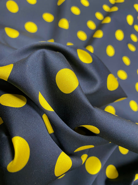 CP-7929W POLKA DOTS PRINT COTTON POPLIN. A CUT OF 1 YARD. ITALY.
