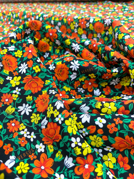 PL-7853W  DESIGNER SIGNATURE PRINT POLY CREPE. VERSACE. ITALY