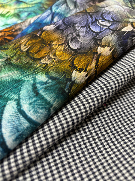 CVT-9277W DOUBLE FACED PEACOCK FEATHER PRINT GINGHAM BACK TECHNO STRETCH COTTON VISCOSE. ITALY