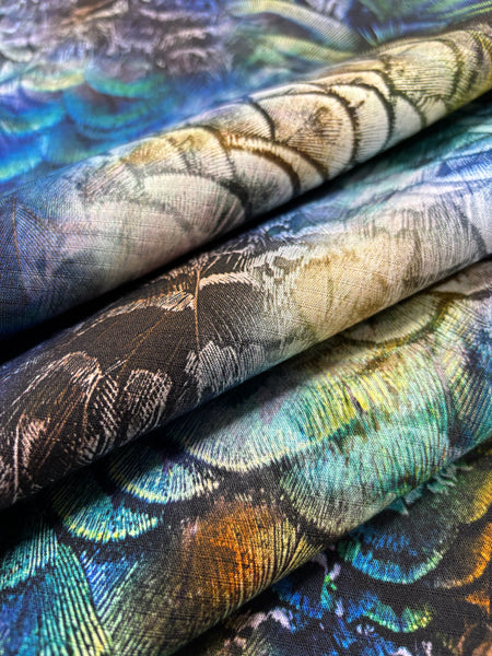 CVT-9277W DOUBLE FACED PEACOCK FEATHER PRINT GINGHAM BACK TECHNO STRETCH COTTON VISCOSE. ITALY