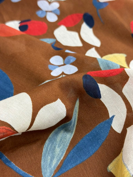 REF-162 FLOWER PRINT COTTON VOIL. ITALY. A CUT OF 1 YARD.