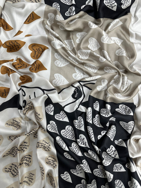 REF-185 HEART PRINT SILK TWILL. MAX MARA. ITALY. A CUT OF 3.25 YARDS
