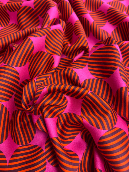 REF-174  GEOMETRIC CIRCLES PRINT VISCOSE CHARMEUSE. ITALY. A CUT OF 1-1/4 YARDS