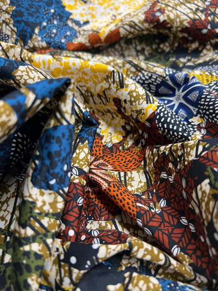 REF-169  ABSTRACT FLORAL PRINT COTTON  SATEEN. ITALY. A CUT OF 1-1/8 YARDS.