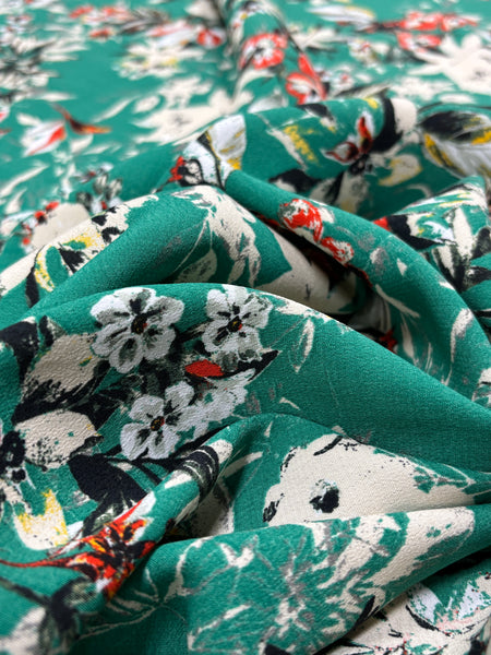 RV-9038W FLORAL PRINT VISCOSE CREPE. ITALY.