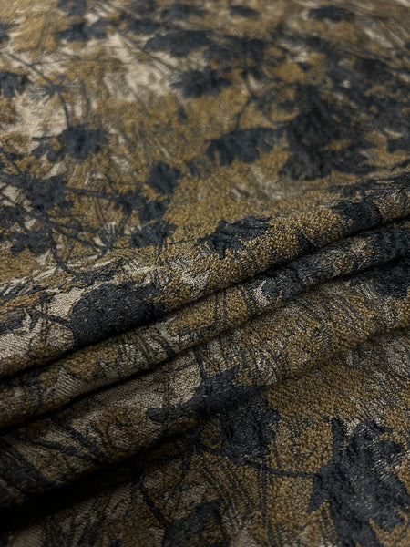 MB-9102W DESIGNER FLORAL WOOL BLEND JACQURD. ARMANI. ITALY.