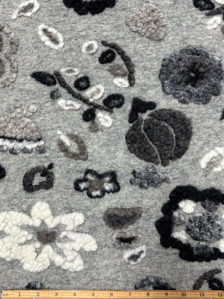 WC-9292W FLORAL JACQUARD TEXTURE BOILED WOOL. MADE IN ITALY.