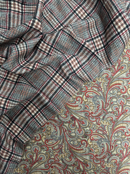 REF-191 REVERSIBLE PRINTED WOOL LIGHWEIGHT COATING. BURBERRY. ITALY. A CUT OF 1 YARD.