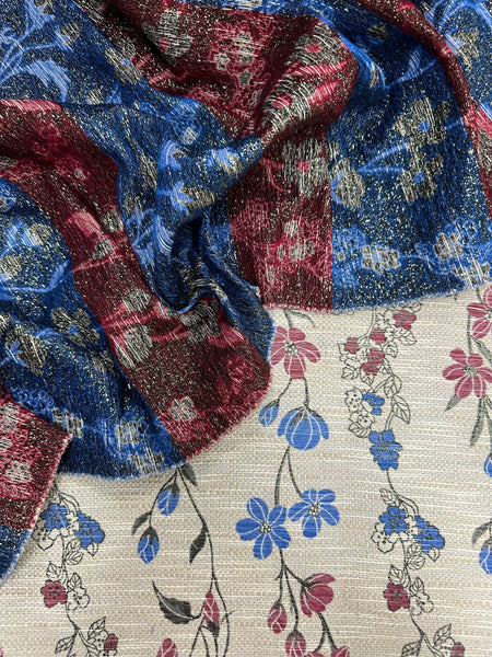 REF-192 FLORAL DESIGN METALLIC JACQUARD. FRANCE. A CUT OF 1-7/8 YARDS.