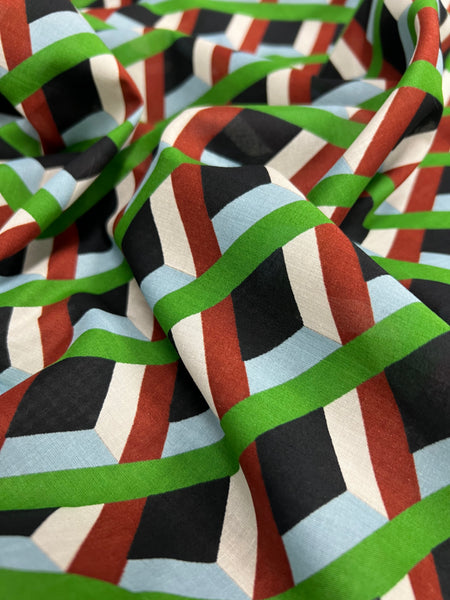 REF-147 GEO PRINT COTTON LAWN J.CREW. ITALY. A CUT OF 1-1/8 YARDS.