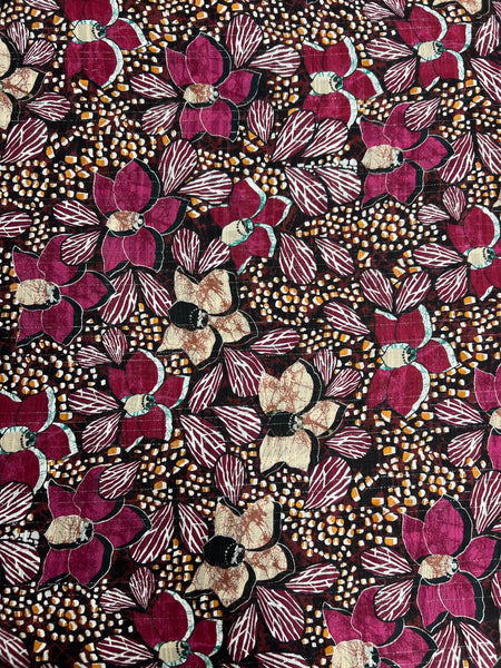 REF-154 FLOWER PRINT VISCOSE METALLIC. ITALY. A CUT OF 1 YARD.