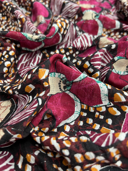 REF-154 FLOWER PRINT VISCOSE METALLIC. ITALY. A CUT OF 1 YARD.