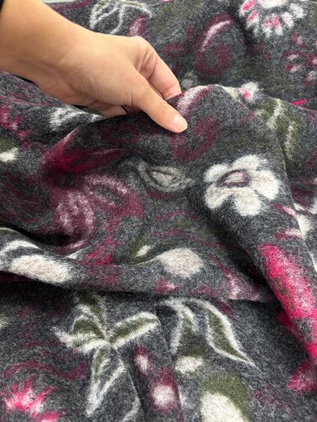 WC-9293W DIGITAL FLORAL PRINT BOILED WOOL. MADE IN ITALY.