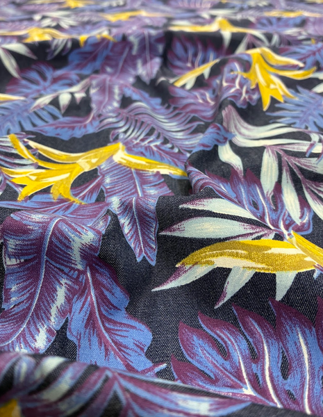 CP-9229W TROPICAL PRINT COTTON CHAMBRAY POPLIN. ITALY