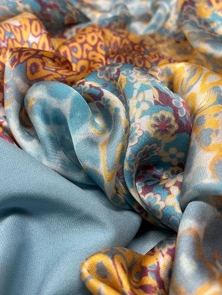 S-9247W ABSTRACT PRINT FINE SILK CHARMEUSE. ITALY