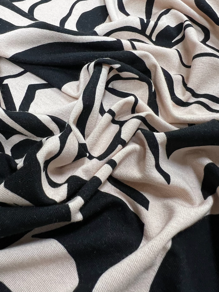 RVK-9263W  FLORAL OUTLINE PRINT VISCOSE JERSEY KNIT. ITALY