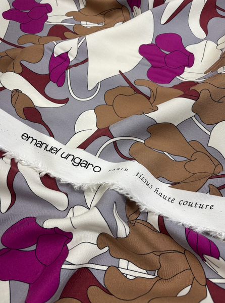 RV-9269W-A DESIGNER SIGNATURE RETRO LOTUS PRINT VISCOSE TWILL. EMANUEL UNGARO. ITALY