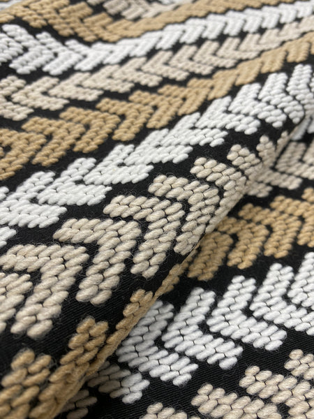 MB-7691W REVERSIBLE WOOLEN BOUCLE JACQUARD. FRANCE