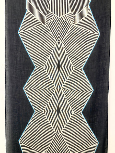 DS-1013 "RAVEN ORIGAMI" - JONATHAN SAUNDERS DIGITAL PRINT CASHMERE SILK SCARF. MADE IN ITALY