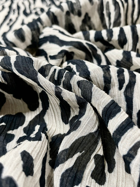 S-7647W ZEBRA PRINT SILK VISCOSE CREPON. ITALY