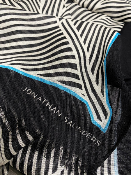 DS-1013 "RAVEN ORIGAMI" - JONATHAN SAUNDERS DIGITAL PRINT CASHMERE SILK SCARF. MADE IN ITALY
